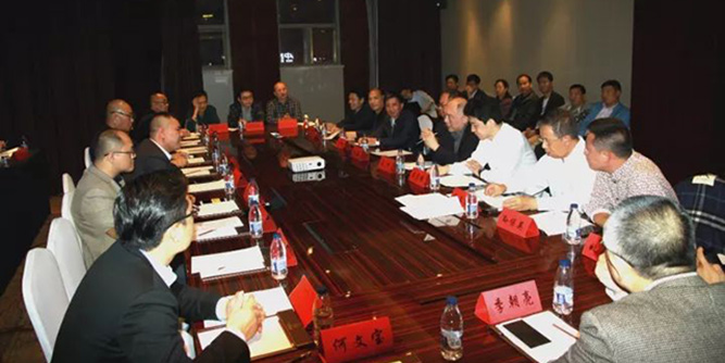 中国林产工业协会木门窗产业分会举行第三届理事长（扩大）会议