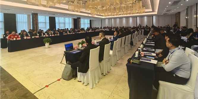 第七次系统门窗专家委员会工作会议暨《建筑系统门窗产品合格评定技术导则》讨论会顺利召开